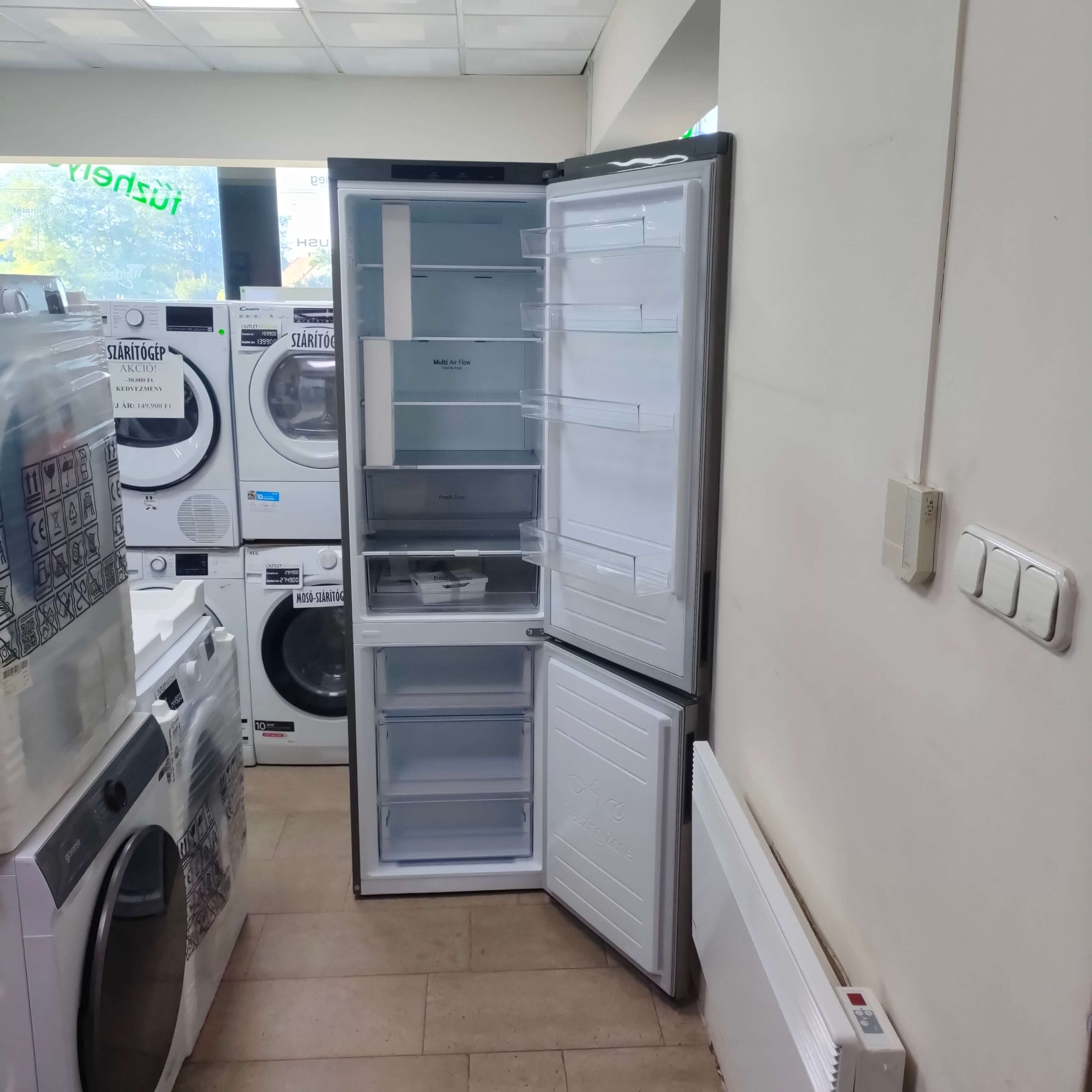 LG-GBP62PZNBC-Szepseghibas-kombinalt-huto-M0825-2-scaled-1.jpg