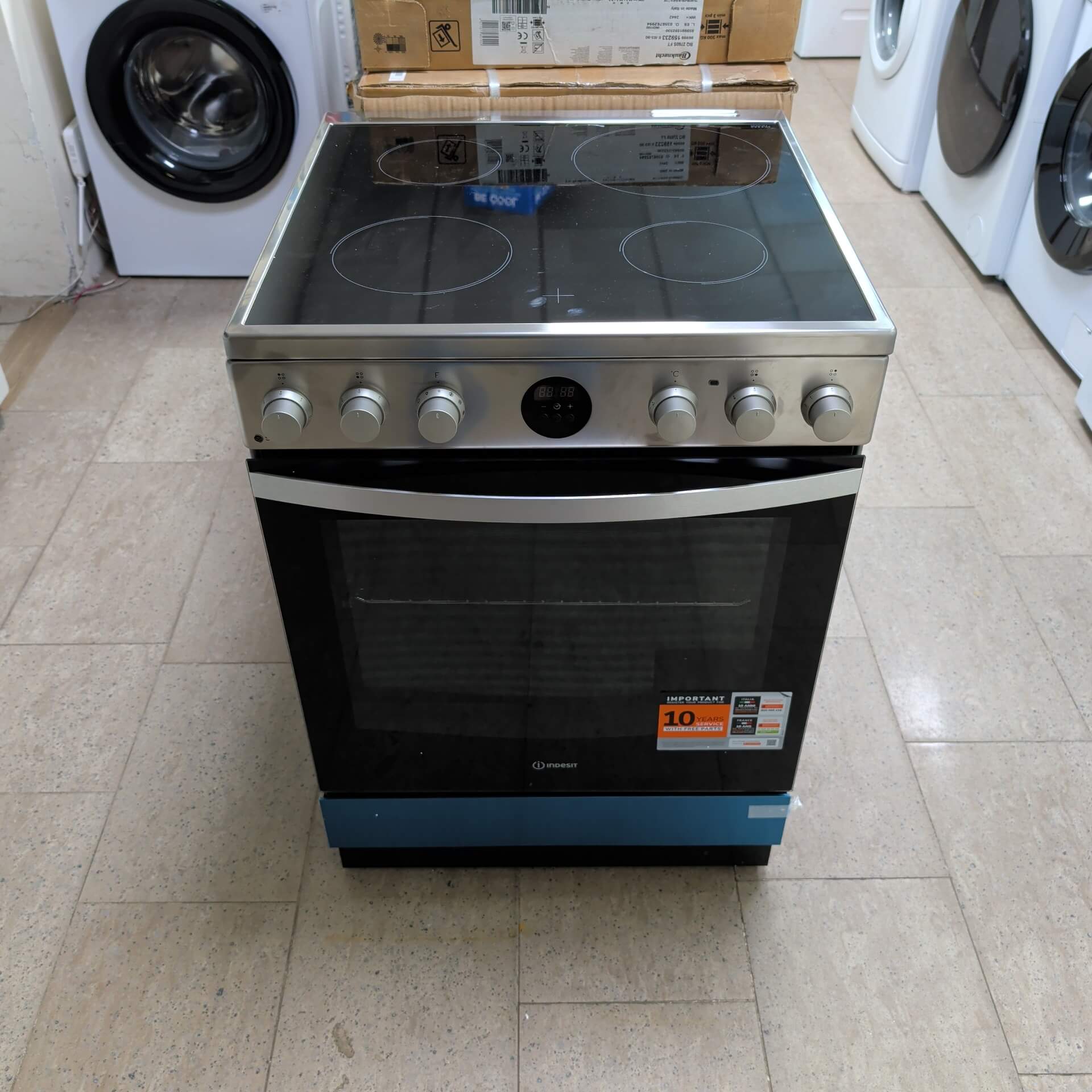 Indesit-IS67V8CHXE-–-Keramialapos-tuzhely-3.jpg
